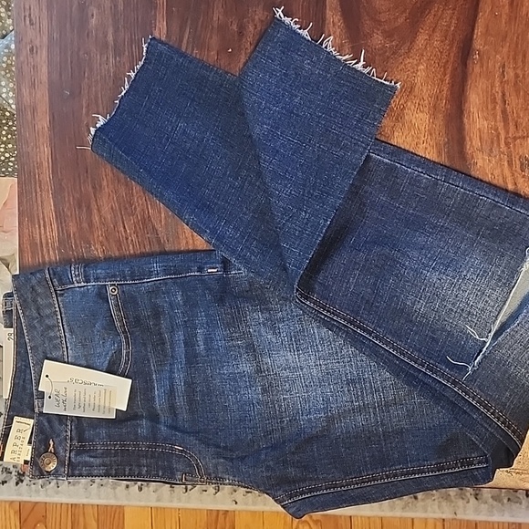 Francesca's Collections Denim - Harper Heritage From Francesca's Mid Rise Skinny Jeans Size 28